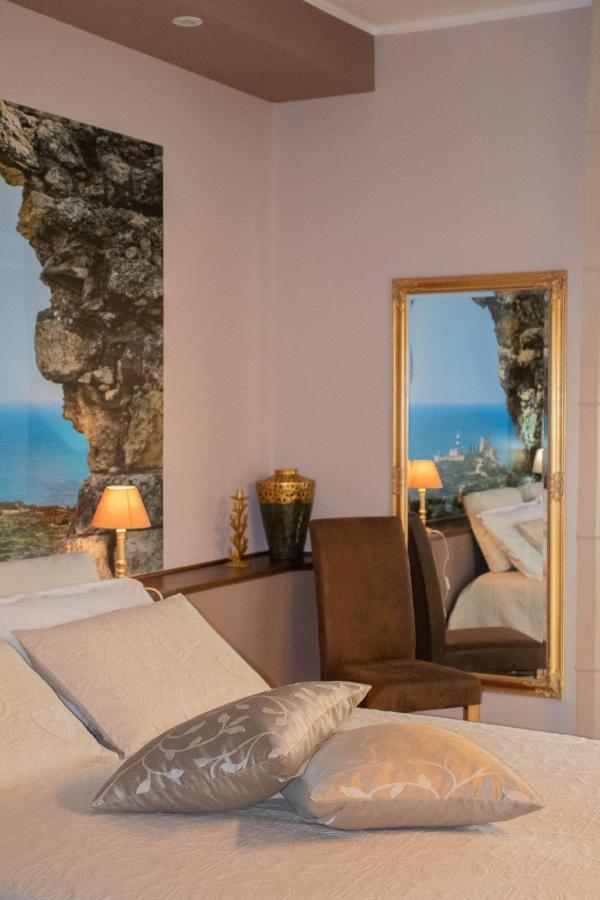 La Casa Di Adele Cagliari B&B Ngoại thất bức ảnh